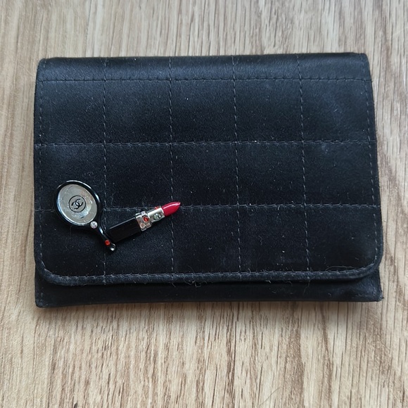 💯% Authentic Chanel Vintage Satin Card Holder Wallet - Picture 2 of 16